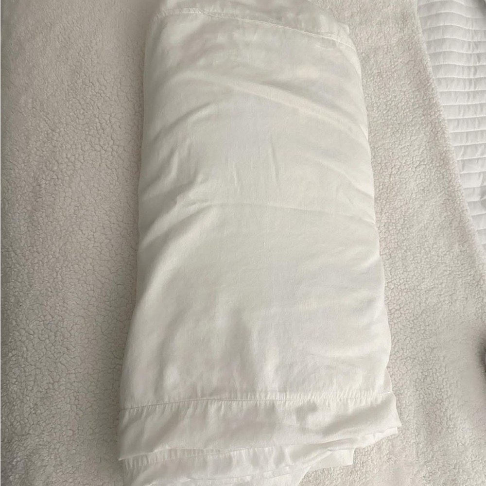 PB Essentials 300 thread count duvet cover
